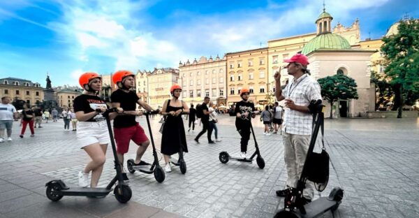 Electric Scooter Tour: Old Town Tour - 1,5-Hour of Magic! - Scooter Usage Training