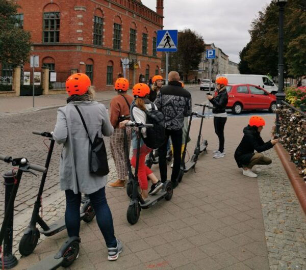 Electric Scooter Tour: Old Town Tour - 1,5-Hour of Magic! - Nighttime City Views