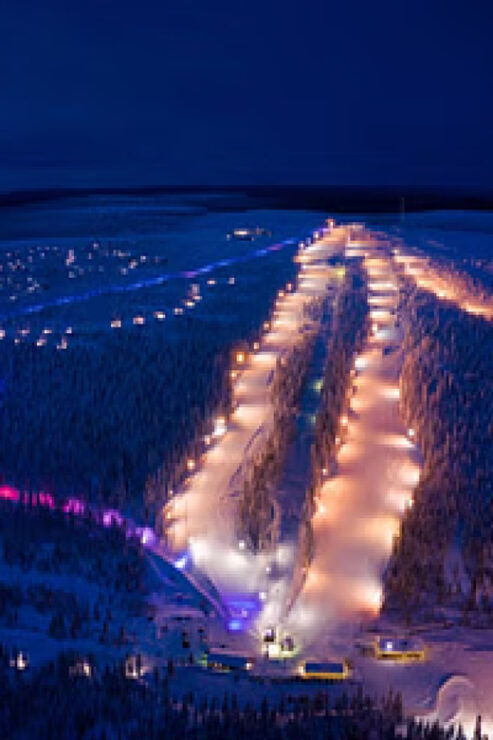 Electric Snowscootering and Tobogganing in Saariselkä - Tobogganing Experience at Kaunispää