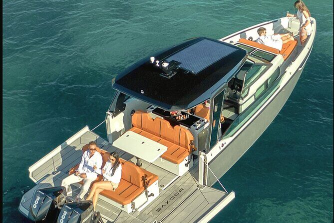 ELEGANT LUXURY MOTOR YACHT PARTY (*No Hidden Fees*) - FAQ