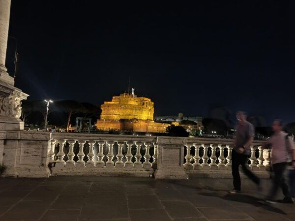 Elegant Rome by Night Tour and Dinner in a Local Restaurant - For Assistance