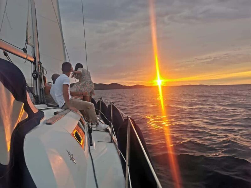 Elegant Sunset cruise under sails,large yacht,full comfort - Good To Know
