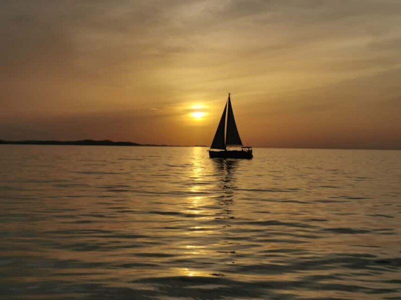 Elegant Sunset cruise under sails,large yacht,full comfort - Practical Details and Tips