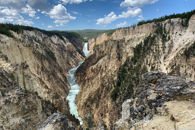 Elemental Yellowstone Grand Canyon, Waterfalls and Hidden Wonders - A Deep Dive Into the Yellowstone Experience
