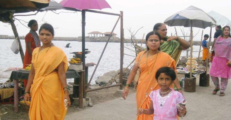 Elephanta Cave Tour With Bollywood Tour - Tour Experience