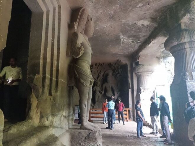 Elephanta Caves Guided Tour With Transfers All Inclusive - Inclusions and Services