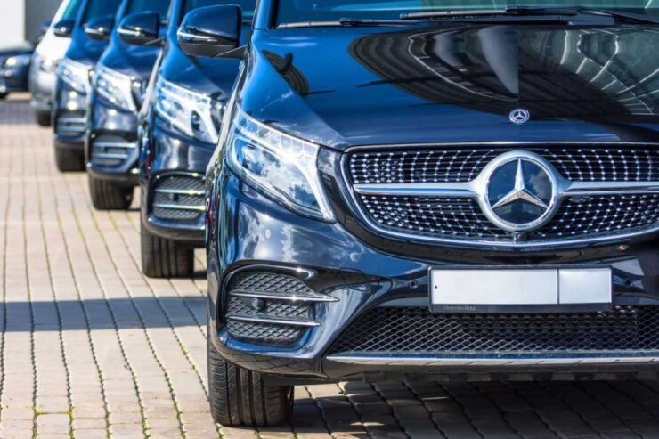 Elite Business Transfers: Airport to Hotel Excellence - Luxury Features and Services