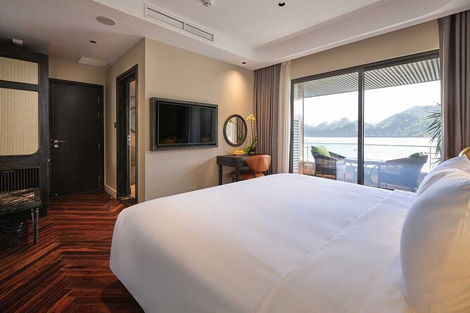 Elite of the Seas Ha Long Bay 6 Star Cruise Infinity Pool (3D/2N) - Additional Information