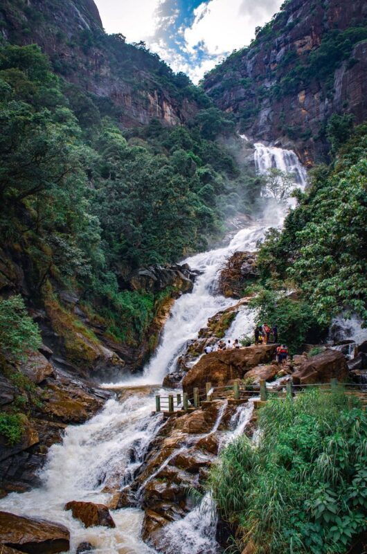 Ella Nine Arches Bridge & Little Adams Peak Private Tour - A schedule that depends on weather and distance