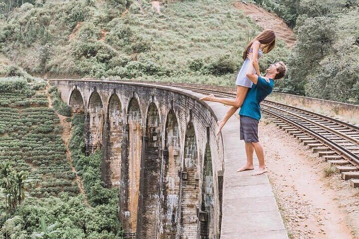 Ella Nine Arches Bridge & Little Adams Peak Private Tour - Local guides, photos, and the small details