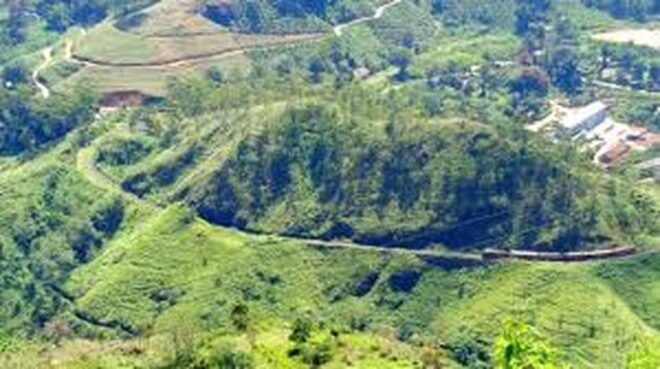 Ella :- Private TukTuk Transfer to Demodara Loop View Point - Preparation & Recommendations