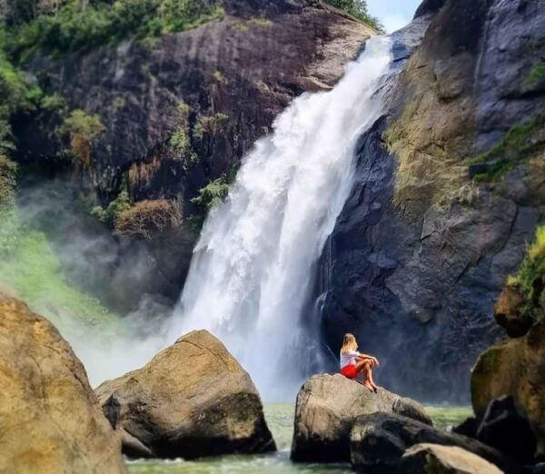 Ella :- Private TukTuk Transfer to Dunhinda Waterfalls - What to Bring