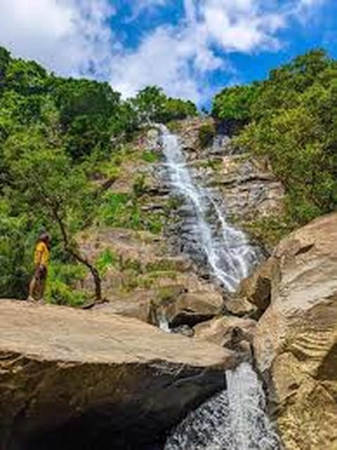 Ella :- Private TukTuk Transfer to Visari Waterfalls - Good To Know