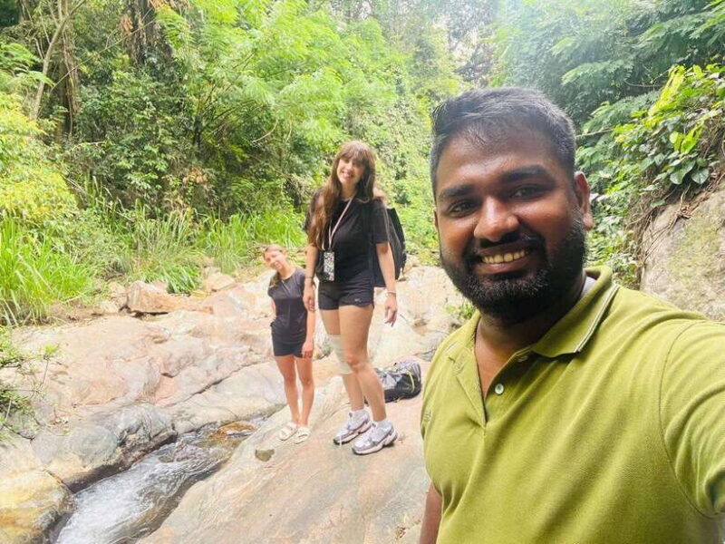 Ella: Tuk-Tuk Tour with Little Adam's Peak and Waterfalls - FAQ