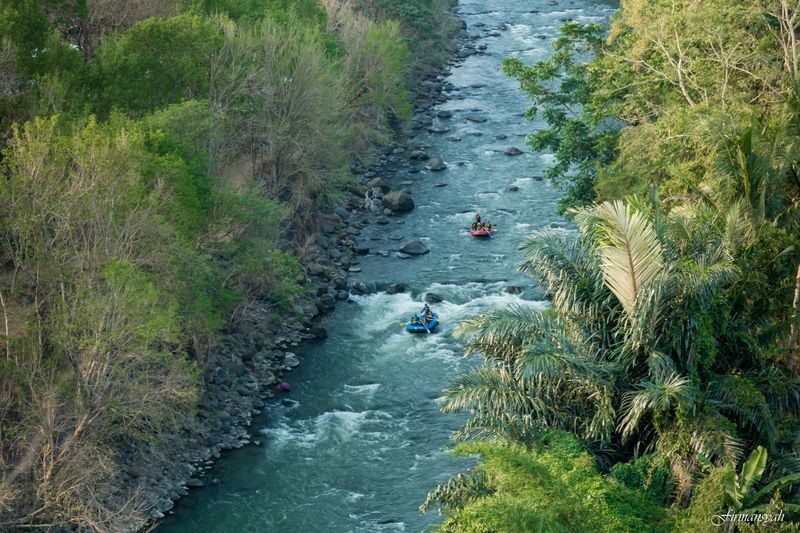 Elo River Rafting & Borobudur (Climb + Guided) Tour in Yogyakarta - Two sides of Central Java in one day