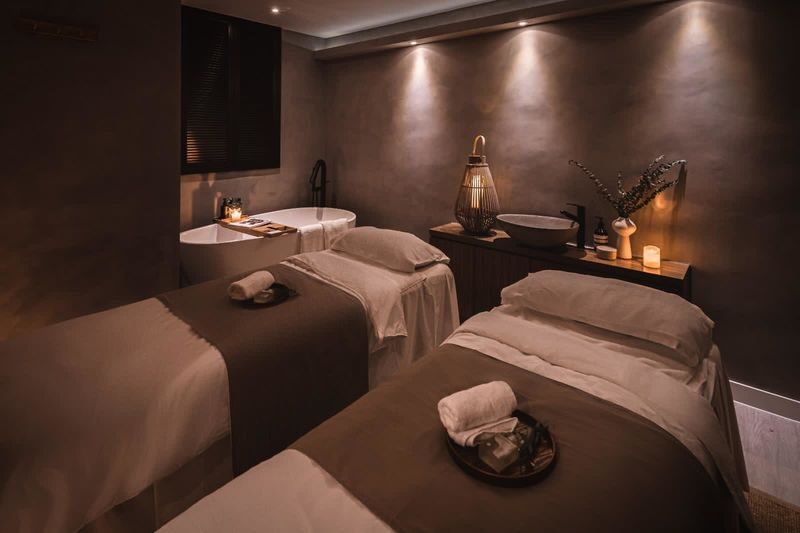 Elu Spa - Massages and Facials | Central - Who should book this facial