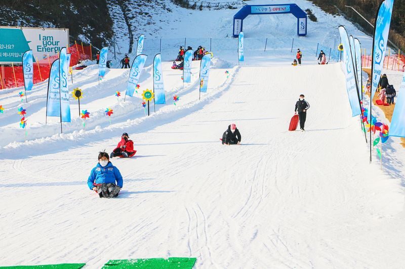 Elysian Gangchon 2D1N Ski & Snowboard Tour - What the price includes, and what can add up