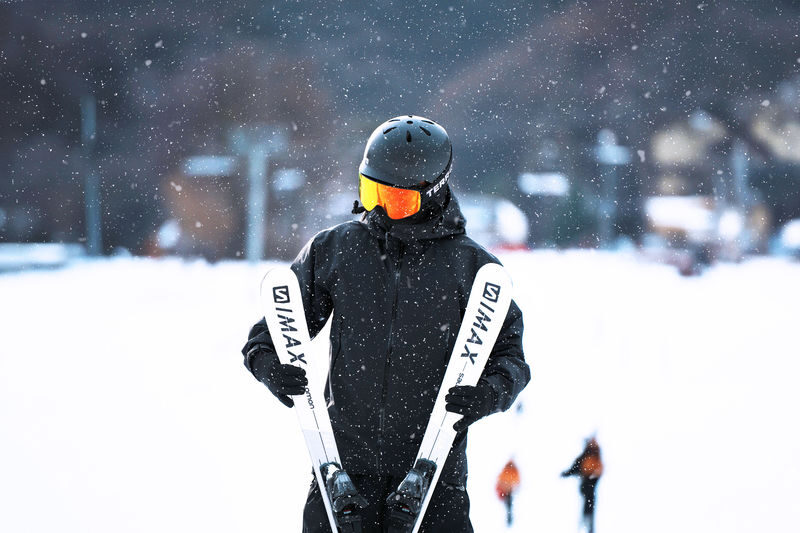 Elysian Gangchon Ski & Snowboard Tour with Gugok Ice Wall Option - The appeal of skiing near Seoul