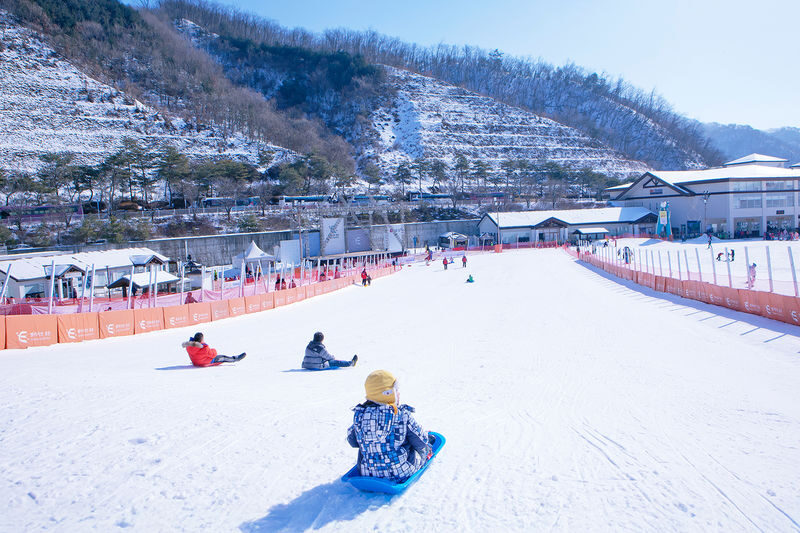 Elysian Ski Resort + Eobi Ice Valley One Day Tour - What to know before you book