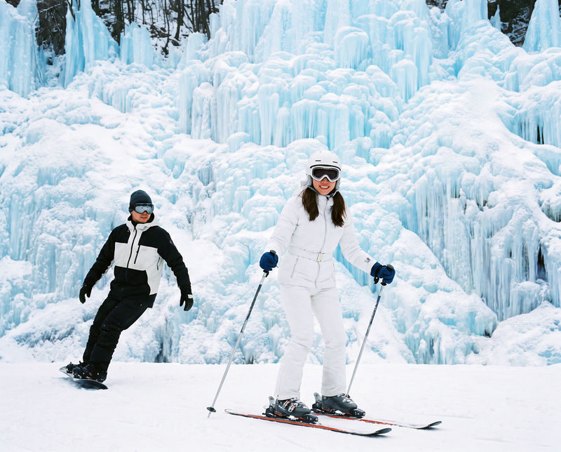 Elysian Ski Resort & Eobi Ice Valley Tour From Seoul - At a glance