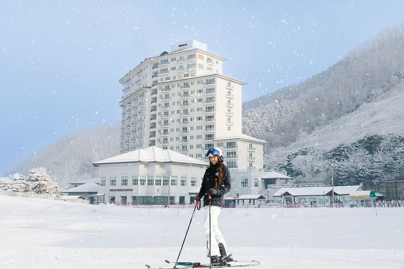 Elysian Ski & Snowboard Multi Day Tour from Seoul - What the two-day Elysian Gangchon tour really includes
