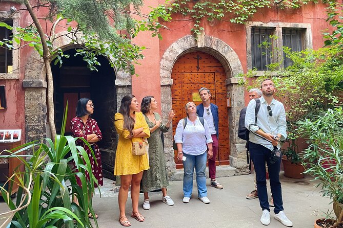 Embark on an Aperitif Journey Through the Old Town - Authentic Traveler Reviews