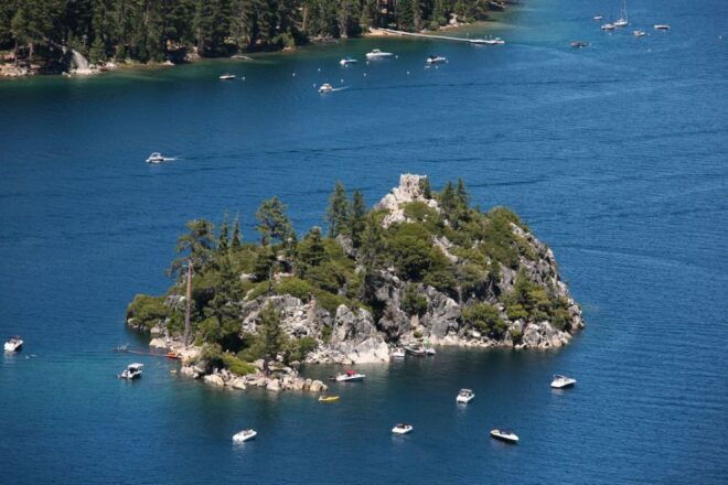 Emerald Bay Private Luxury Boat Tours - Select Participants and Date
