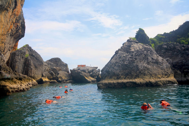 Emerald Cave & 4 Islands Day Tour with Snorkeling Experience - Lunch and small comforts