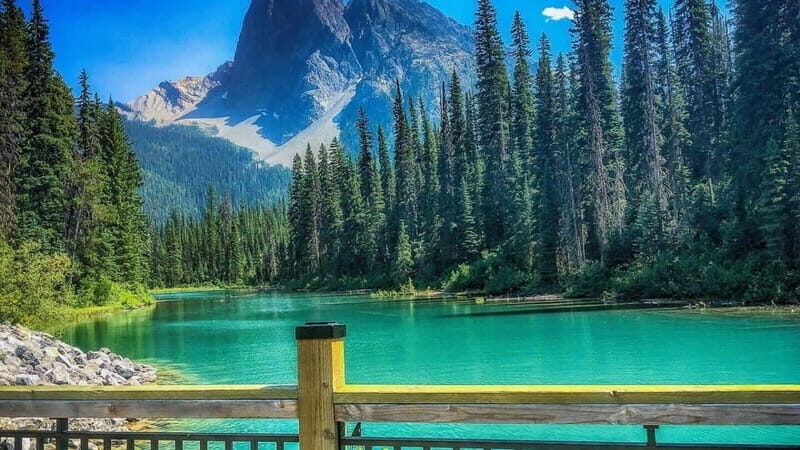 Emerald Lake, Moraine, Louise, Johnston Canyon & Banff Town - Good To Know  