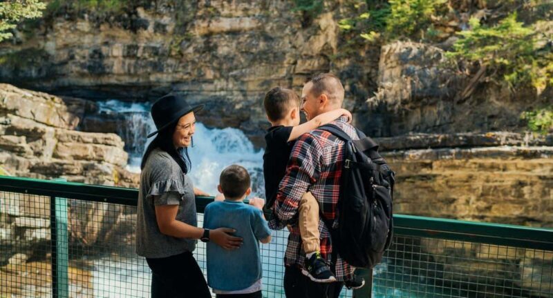 Emerald Lake,Lake Louise JohnstonCanyon&Banff Tour - Good To Know