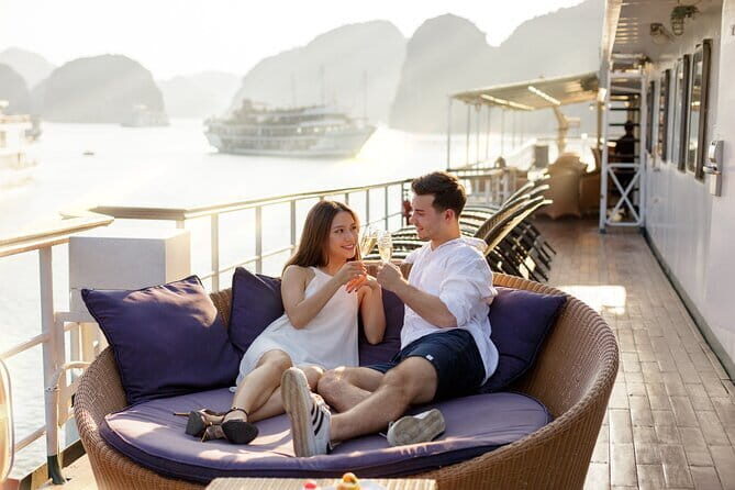 Emeraude Cruise 2 days 1 night Ha Long Bay Tour - Day 1: From Tuan Chau to Ti Top Island and Pearl Village
