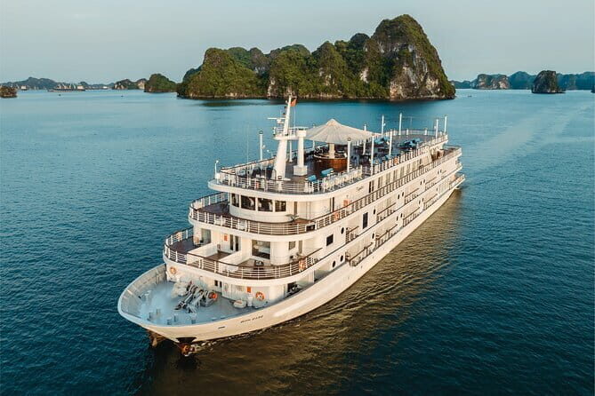Emeraude Cruise 2 days 1 night Ha Long Bay Tour - The Experience: What Travelers Love (and What to Consider)