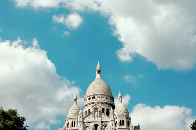 Emily in Paris Themed Private Tour in Paris With Hotel Pick-Up - Date and Traveler Information