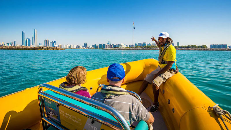 Emirates Palace & Yas Marina Sightseeing Boat Tour in Abu Dhabi - What you see from the water