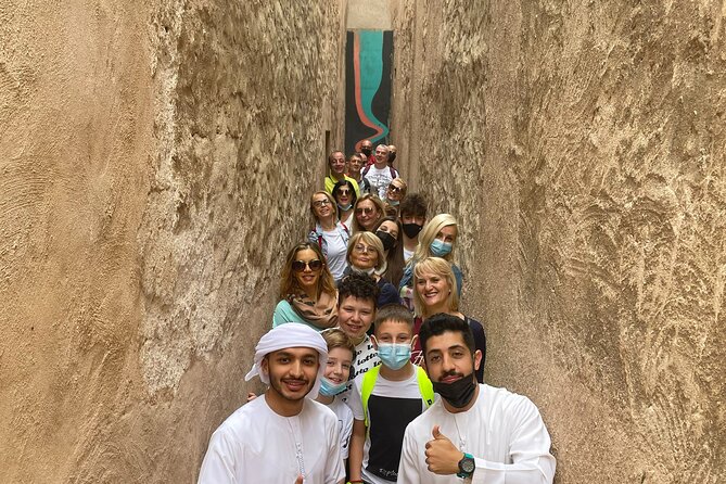 Emirati Experience With Snacks - Popular Emirati Snack Options