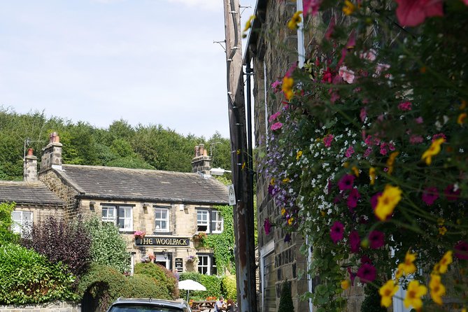 Emmerdale Classic Locations Bus Tour From Leeds - End Point and Cancellation Policy