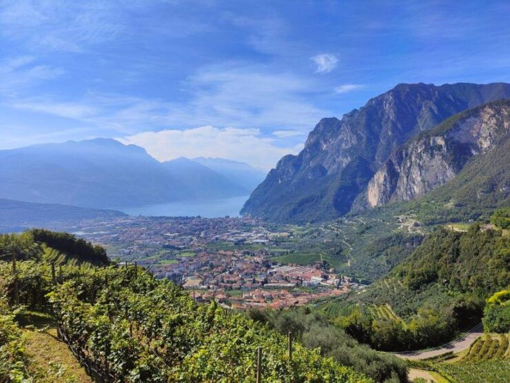 Emotogardalake Guided Tours - Activity Description