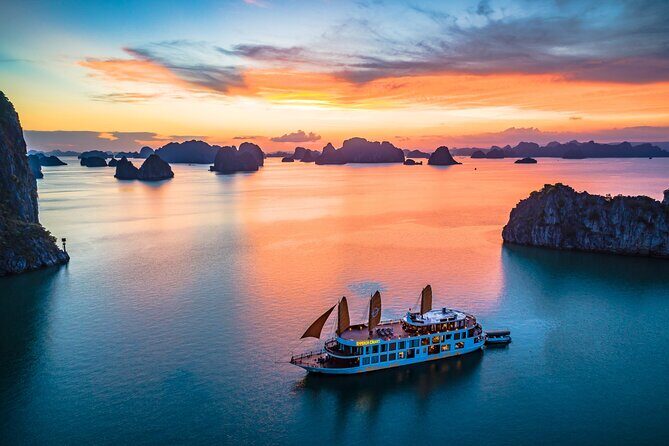 Emperor Cruise Halong: 3 Days 2 Nights Hideaway - The Experience at a Glance