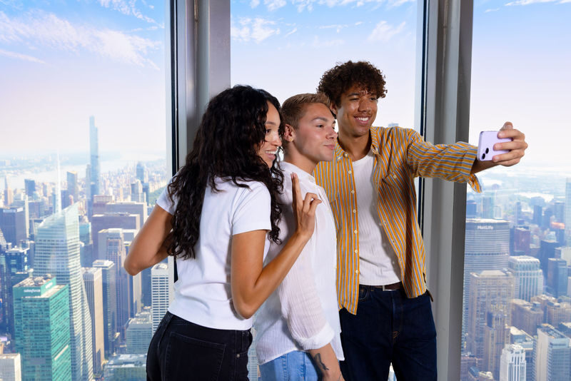Empire State Building Observation Deck Ticket - The 86th floor puts the city in the round