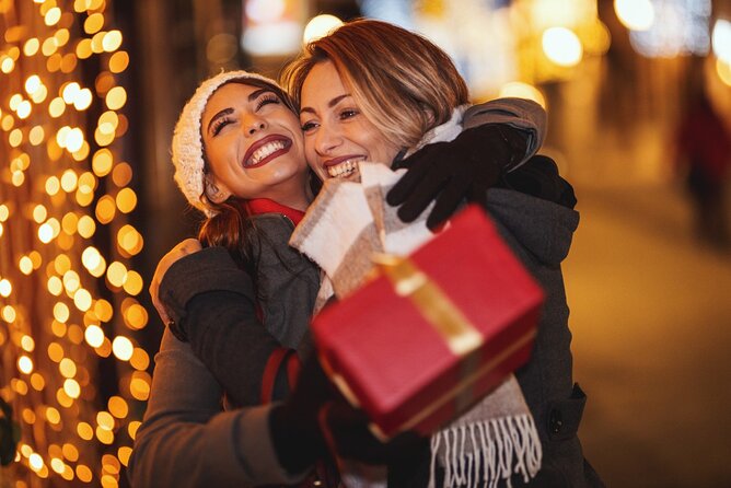Enchanted Christmas Stroll: San Antonio's Festive Gems - Enchanted Christmas Stroll Highlights