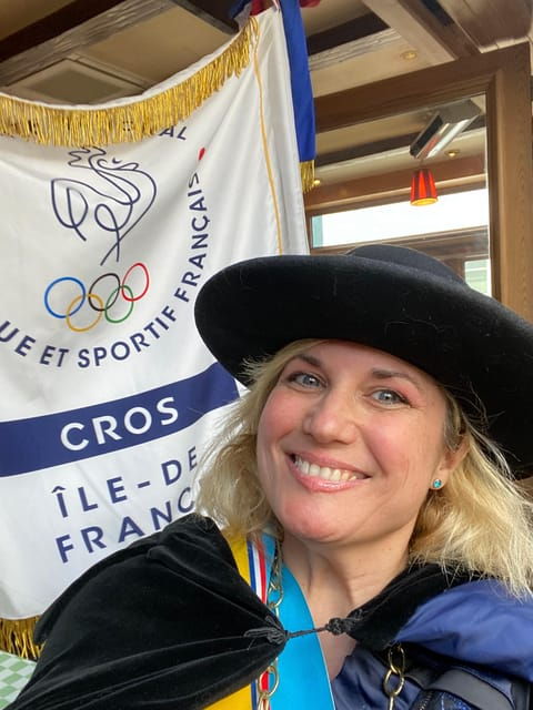 Enchanted Montmartre Guided and Sung Visit (VIP) - Exploring the Charm of Montmartre