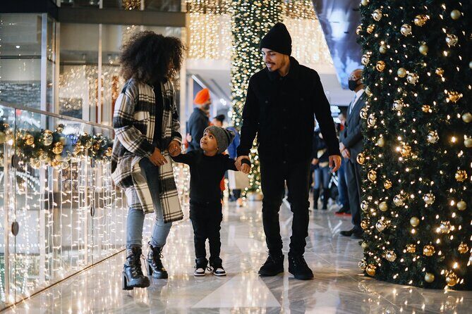 Enchanted Yuletide Walking Tour of Ithaca's Festive Delights - Good To Know