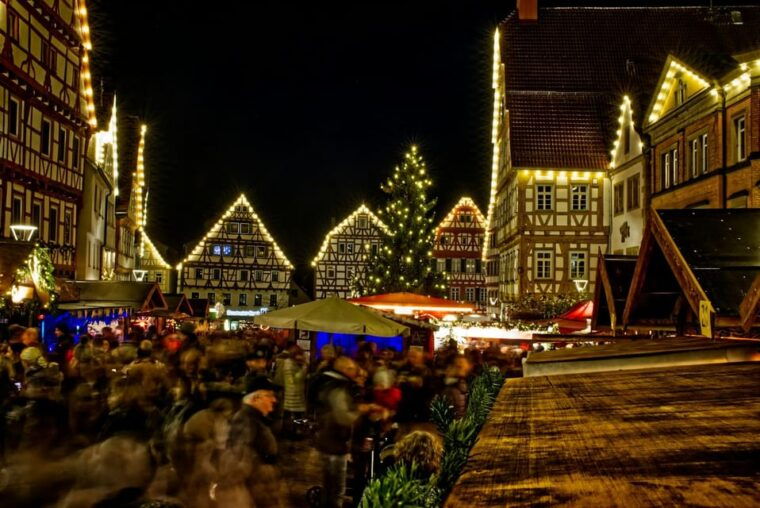 Enchanting Christmas Walk Through Prague - FAQ