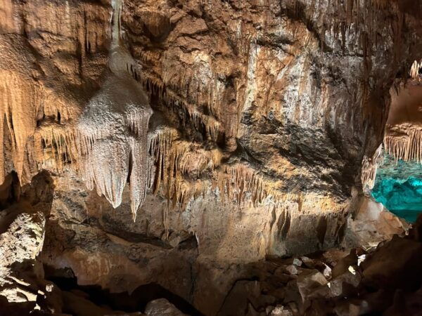 Enchanting Evenings: Tour and Dine in the Mira De Aire Caves - Participant Restrictions and Limitations