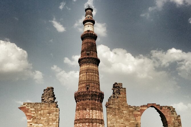 Enchanting Himalayas With Taj Mahal - The Sum Up