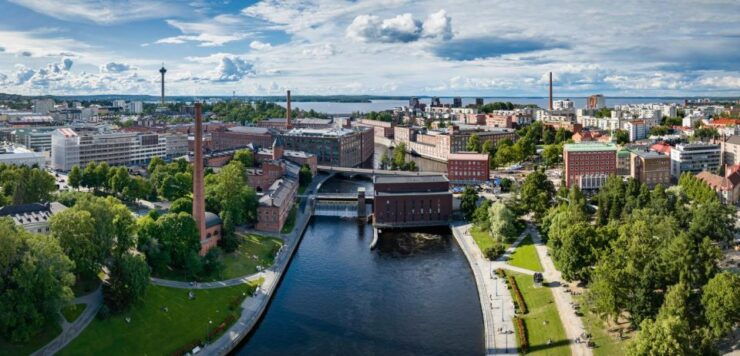 Enchanting Tampere Romantic Walking Tour - Tour Duration and Starting Times