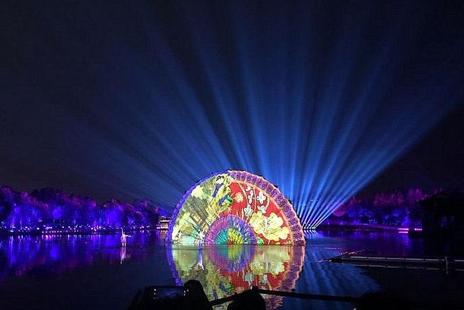 Enduring Memories of Hangzhou West Lake Show VIP Ticket With Authentic Dinner - Dress Code and Accessibility Guidelines