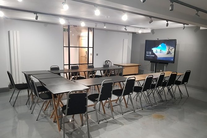 English and Finance 8 Day Tour in London - Day 4 - Wednesday: English Activity Programme - Mail Rail at The Postal Museum