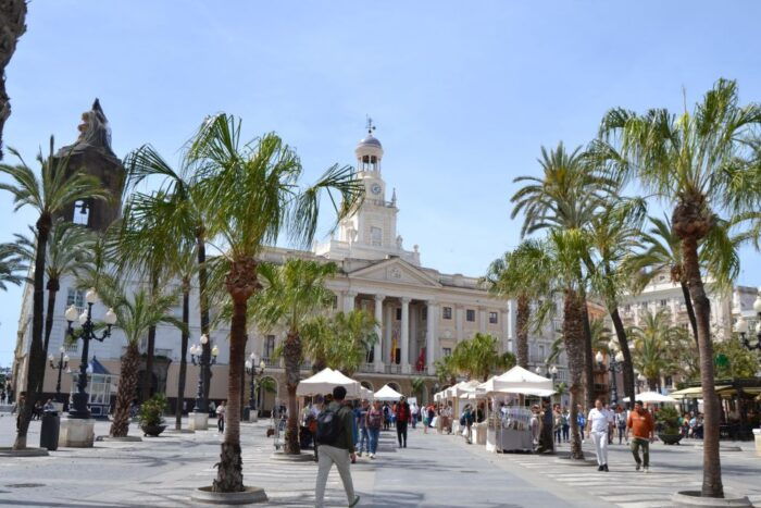 English Cádiz Tour: Walking Tour With Local Guide - Frequently Asked Questions