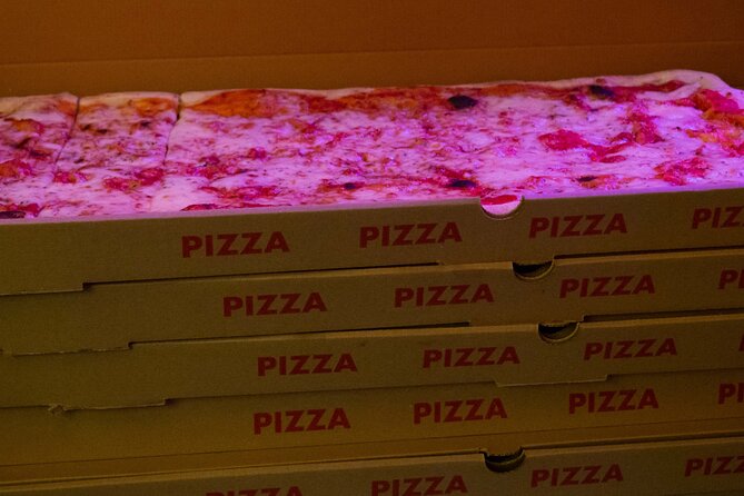 English Comedy Ticket Including Pizza in Berlin Mitte - Inclusions and Extras